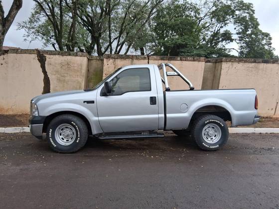 FORD F-250 4.2 XL 4X2 CS TURBO INTERCOOLER DIESEL 2P MANUAL FORD F-250 4.2 XL 4X2 CS TURBO INTERCOOLER DIESEL 2P MANUAL